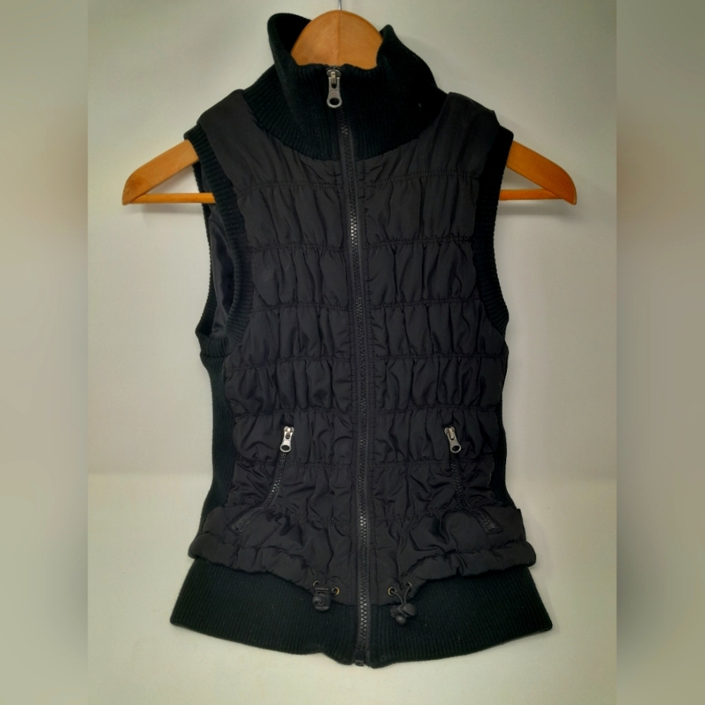Women's Calvin Klein Performance Black Zip Up Vest Size X-Small